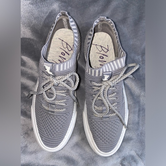 Blowfish Malibu Snickers in Gray color. - Picture 10 of 12